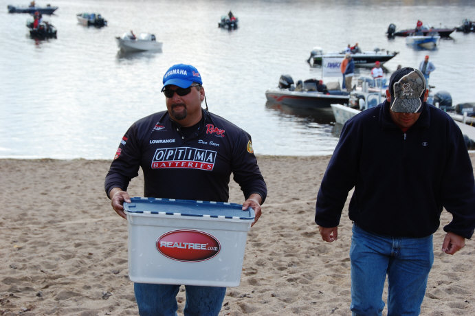 7ED4C213-3AF5-47DA-9726-246A13641D1F