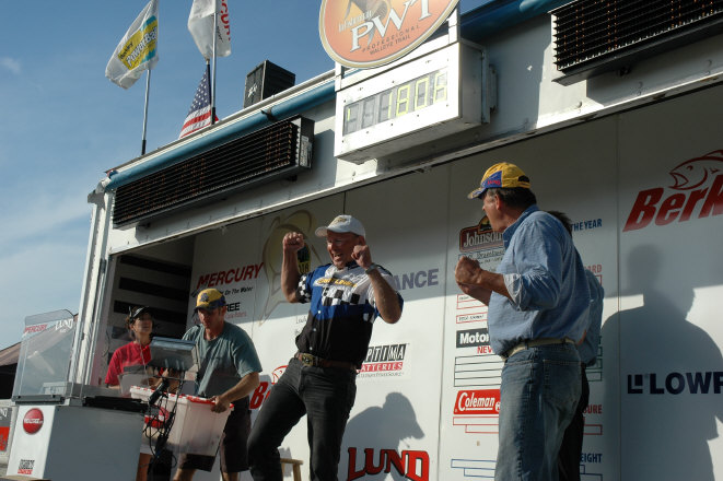 7EEE0FAB-F455-4CE8-865B-8E26C13C29AA