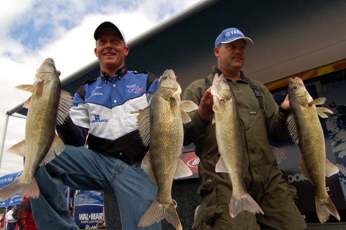 7F04A7BE-C56D-4E12-8B9C-0B7E9697E571