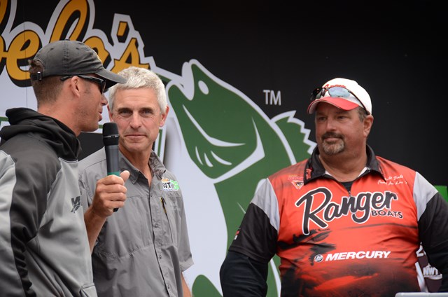 7F0E3A70-3690-4583-8D6A-0B2D38FCC903