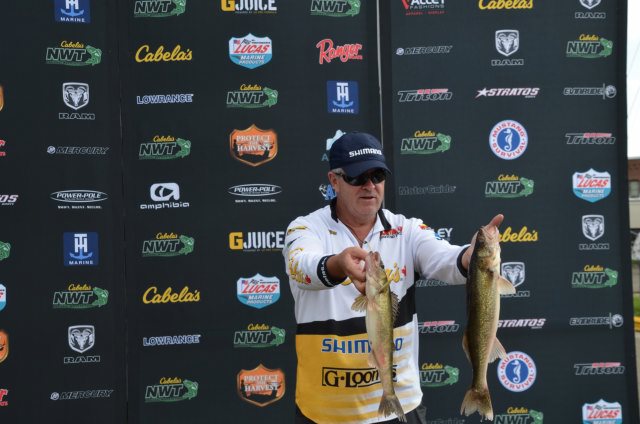 7F5050E8-BBB6-416A-B8B9-01684E394CCA