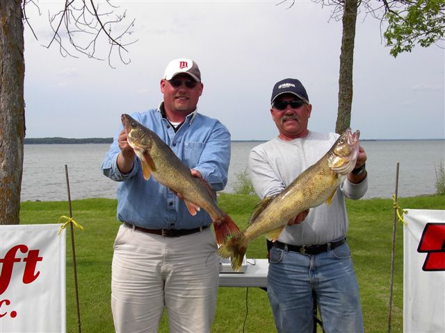 7F68EFA3-1B45-490D-80C3-6164E9941EE9