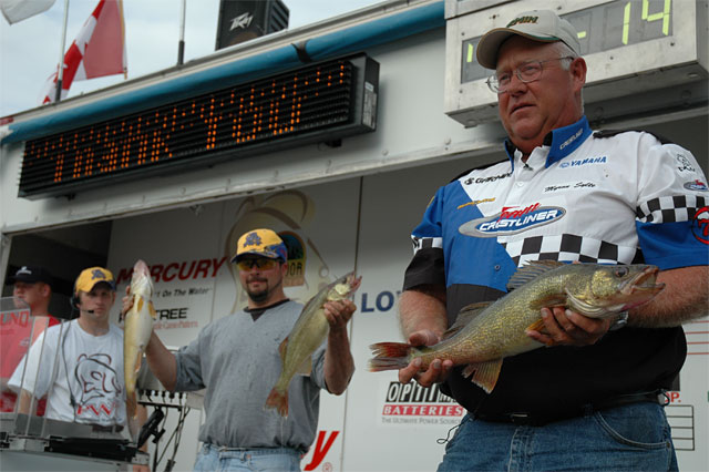 7F872C4A-AA20-427F-9600-297885FE3F02