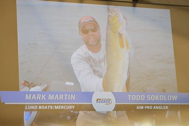 7F8C7647-2FFC-4A1F-8BFB-FE9BA99E5800