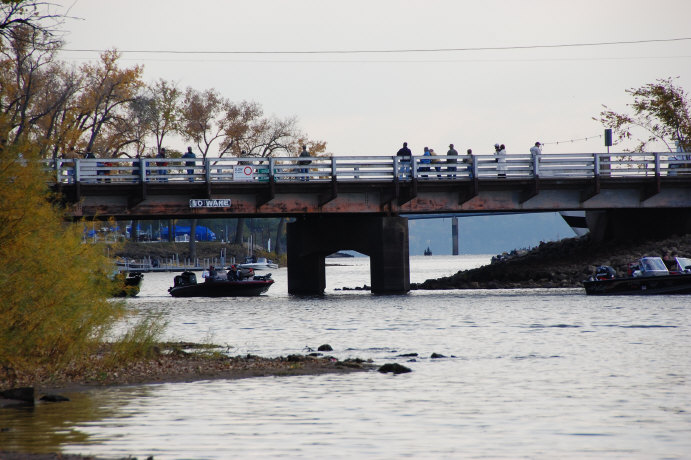 7F9C6E93-AFAD-4217-9439-1AC42B8D5359