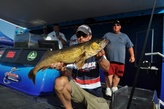 7FA749CD-C94D-4FC8-BE05-15427C9BFDA9