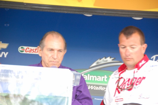 7FB254B3-7162-41B7-86B7-0C532AFF4F77