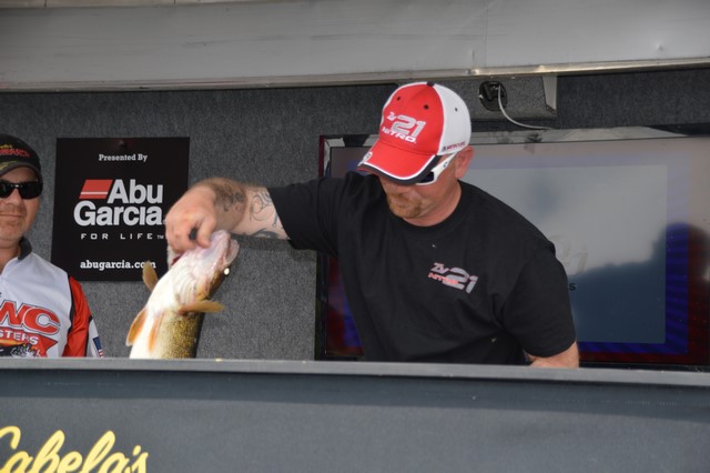 7FB3BCDD-4C18-4FCC-B263-893ACA954406