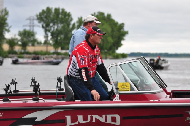 7FBADA0D-7E4D-459B-AB46-7B31183C8F84