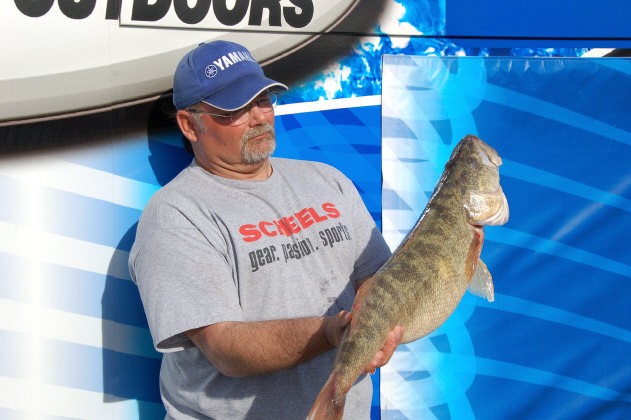 7FC44A4B-3629-45F0-A4A2-EB19F5EA6BE3