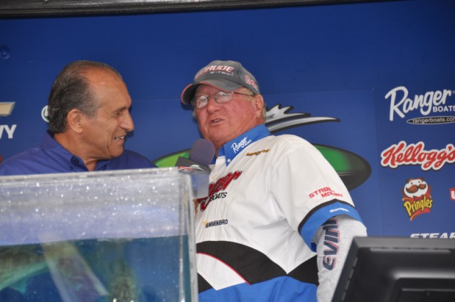 7FD23282-43F6-454E-AF48-B185D8501BBA