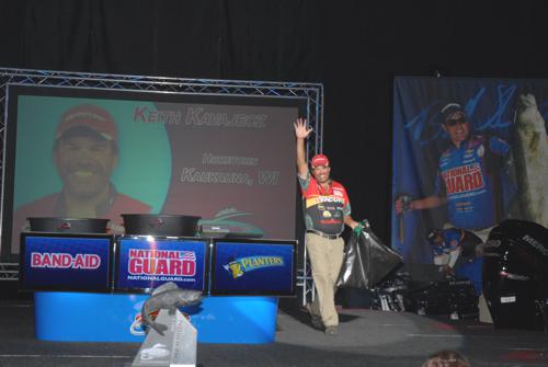 7FDA98E3-B3C5-4472-B20B-663FB19AC641