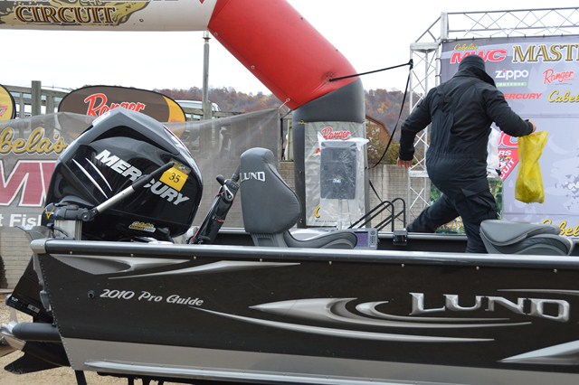 7FEF3B63-9488-4465-8FBB-6023D7B85D0C