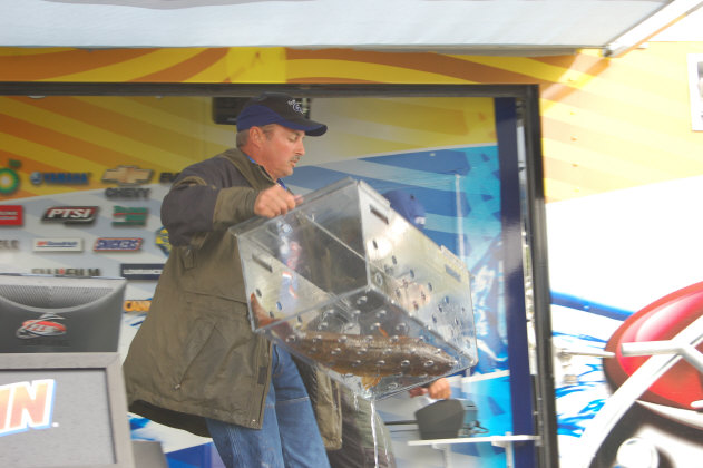 8031A43D-0937-40EF-96D0-C6D252FD974D