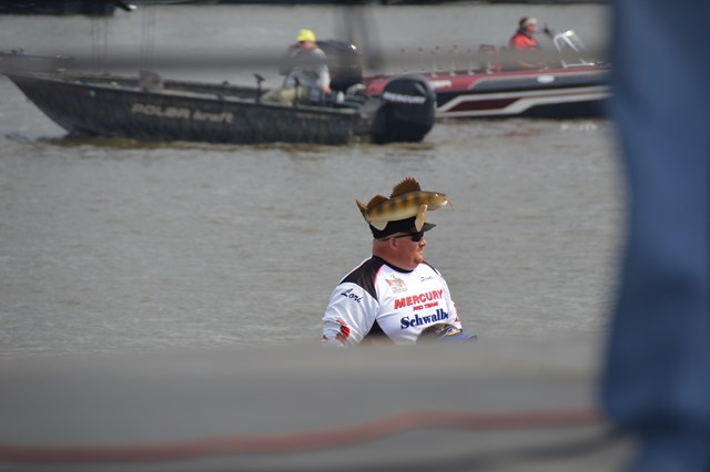 806757D7-7BC7-468E-8E1A-5516366A4FE4