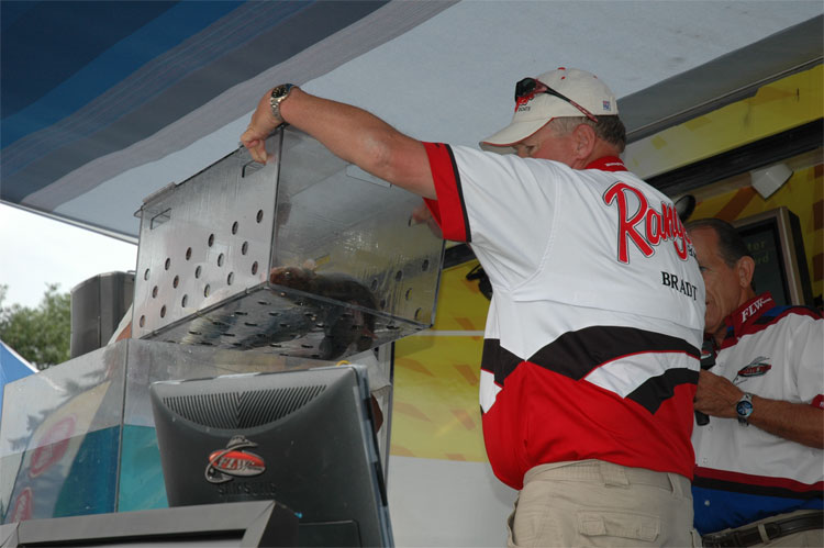 807D244D-9FA4-40D2-84EF-715F2B49A2FD