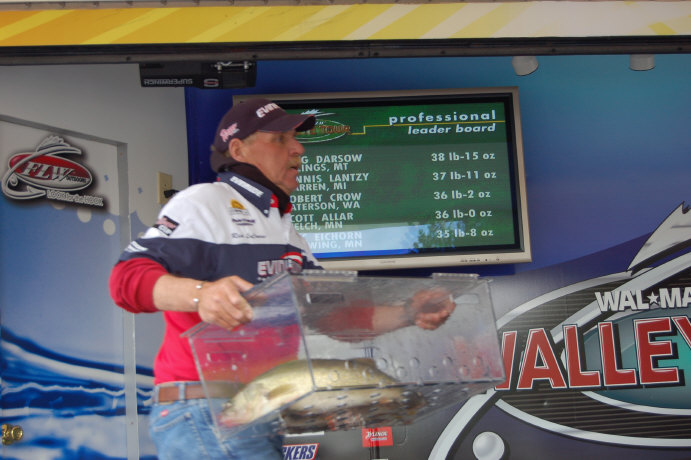 80B6D95F-9E80-4966-9B65-EAB6241138A7