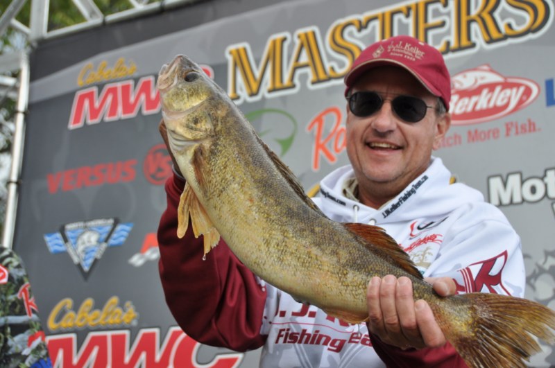 80E953C9-B2F6-41D8-A197-19868765CE57