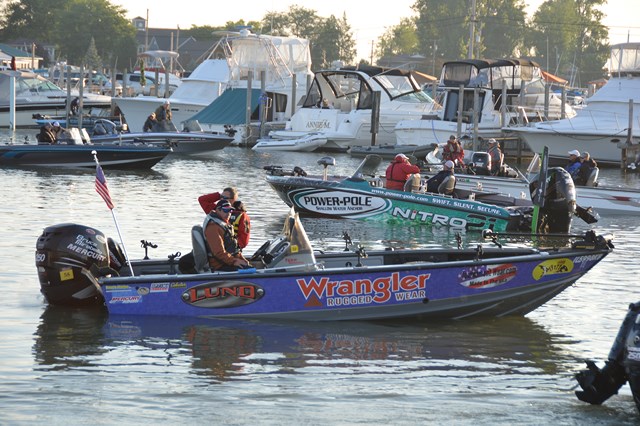 810403AB-9767-4C8F-AAA9-2C3133C3CD18