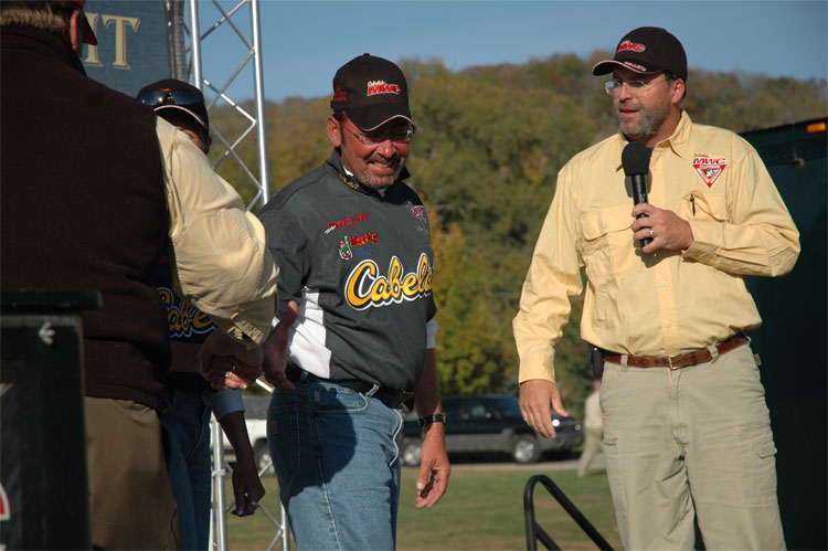 813AAFEE-A71D-44BE-8038-ECAB8AD9178F