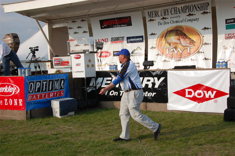 817BD2C5-D811-4DAC-A598-7FB58D1BCDE2