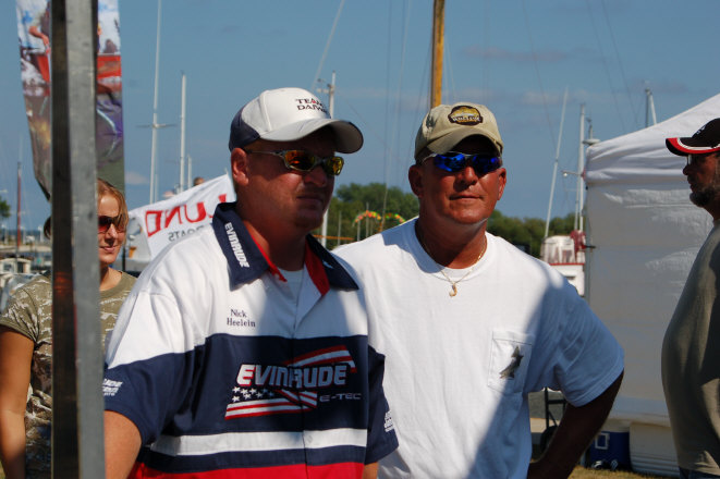 81AA16F8-CAB4-4850-914E-7BB487B3729A