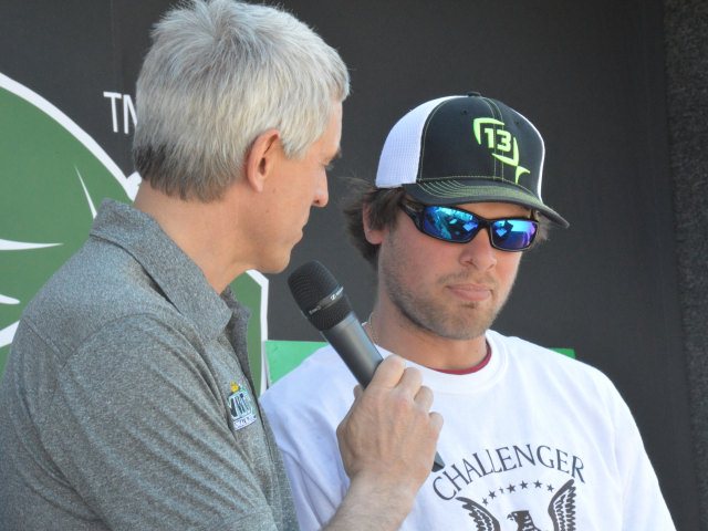 81DBB194-E226-43B1-AFC0-5CB74D10EA02