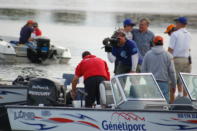 8224B893-77C1-4F75-8A18-72327392D67E