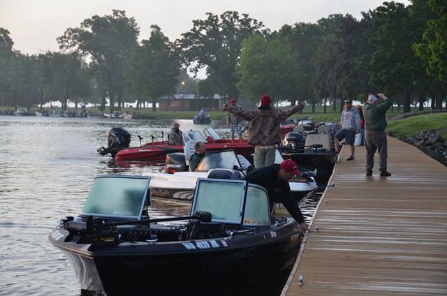 824D915C-D7BD-4665-B514-54258500EC84