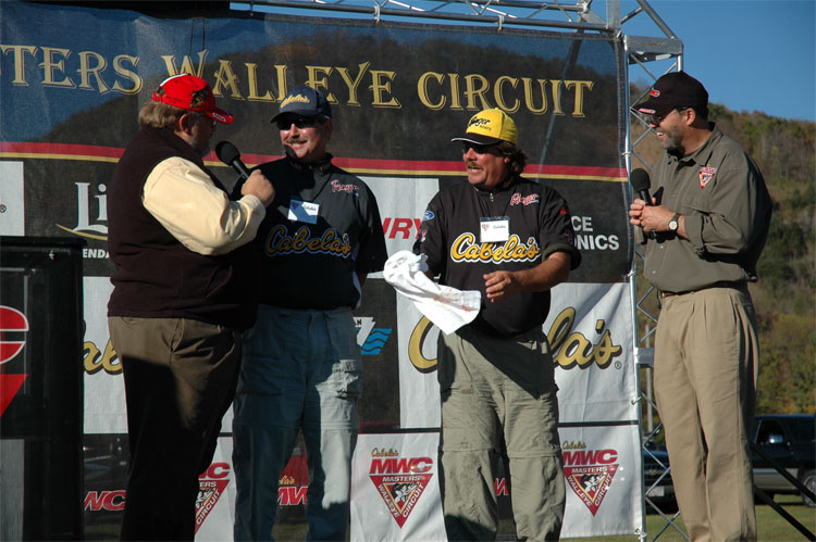 8251CA8C-700D-497B-B0B7-1958E68A33DA