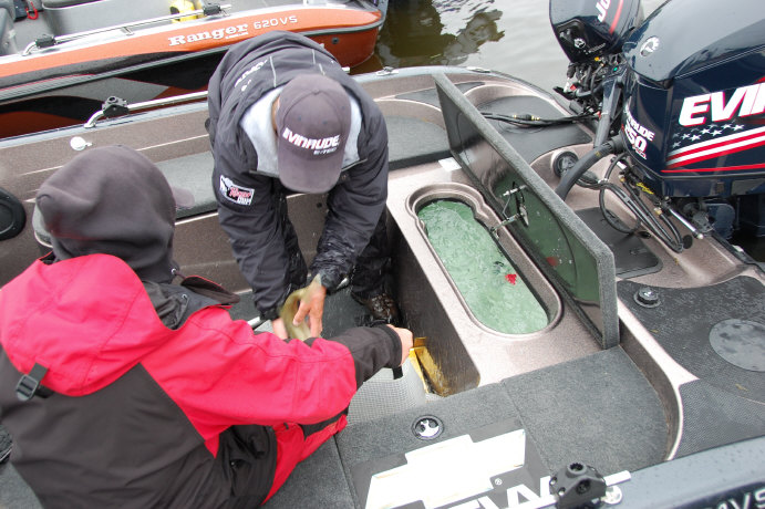 82926DF9-6E11-45D9-812F-86074E233D18