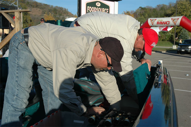 82A7265E-76F7-4B5B-945D-7E27FED00933