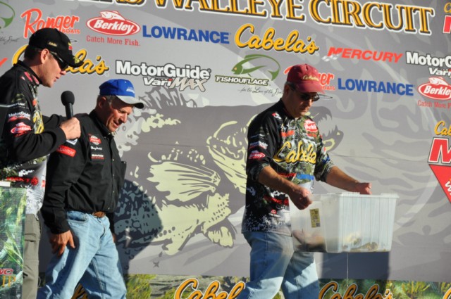 82BE6A1E-8ECB-4C4C-BDA7-E6FCF84BB3AD