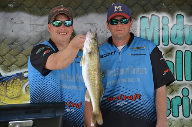 82EB5B38-1BEE-4C61-B7A8-DF007B3D7912