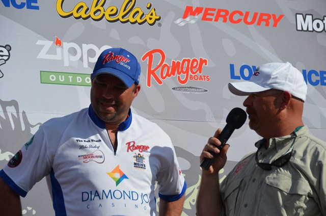 82F3A45C-77BD-418E-A1B7-4A207020DD5E