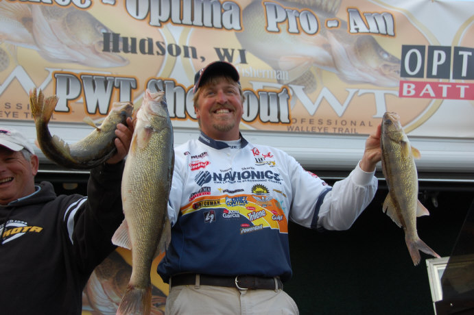 83167987-6D4E-4D04-9767-621C7AEACD26