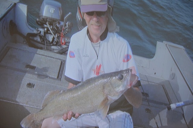 83837E3A-A2E3-4904-BAD4-4EF7D8C97972