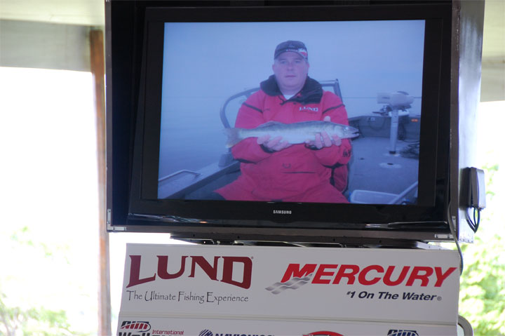 83B00EDB-8397-40E2-8DA2-FB7E0D6D1ECF