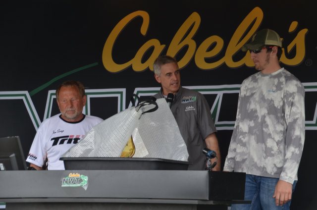 8472749E-F93A-43F8-AC80-961FED5882B7