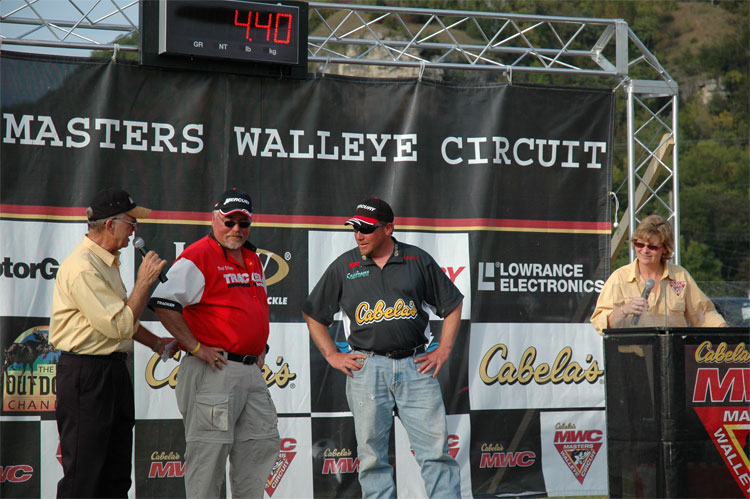 84A670E9-8A6B-40FC-86C8-B4C62671DD68