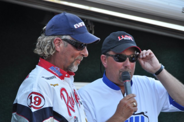 84B900E0-9F23-4925-854F-D520989C0270