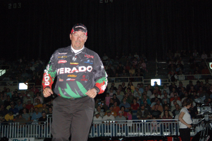 84CB9319-74F2-41A4-8684-94901E92469B