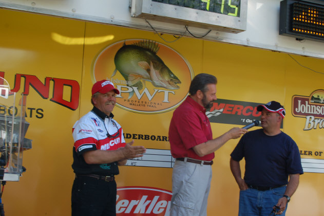 84FC6BE0-1934-4BAA-837E-08138D416EF8