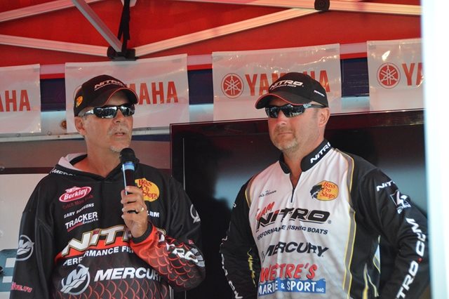 852B0F74-24CA-43F0-A64C-2BF8F0B19338