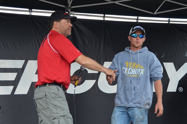 852F18D1-F9A1-45BC-81DF-64EC18C51534