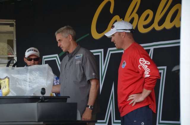 852F9A36-5317-40A9-8BF5-5569AB9573B7