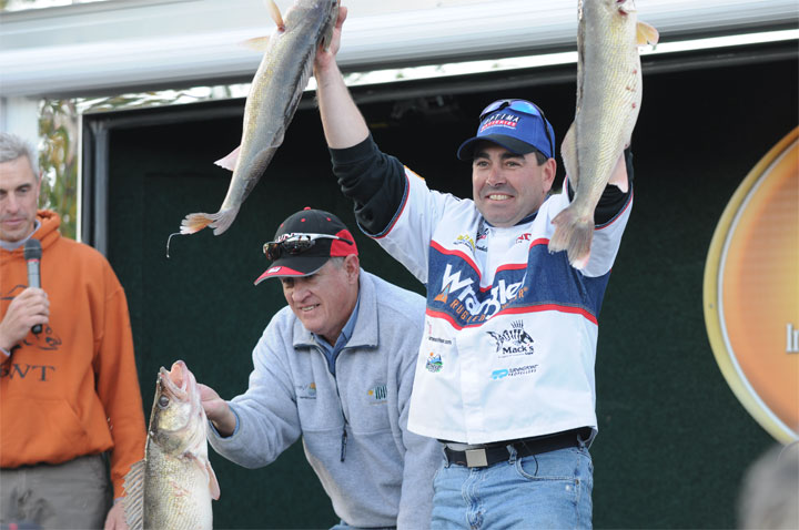 853BF7F0-EB34-4F59-A974-8B6D883FF82A