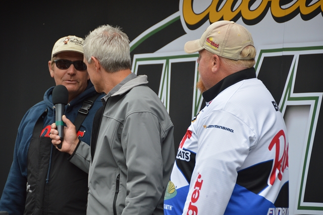 85461E06-8094-4EE7-B2C1-3668344865CE