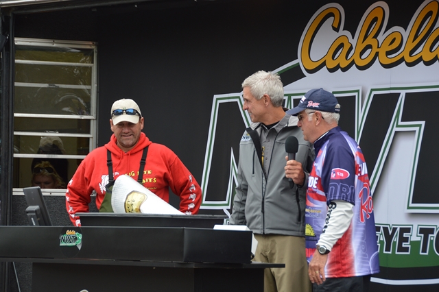 858FFF46-0B7A-4A82-9E1E-2BDE1C67D6B5