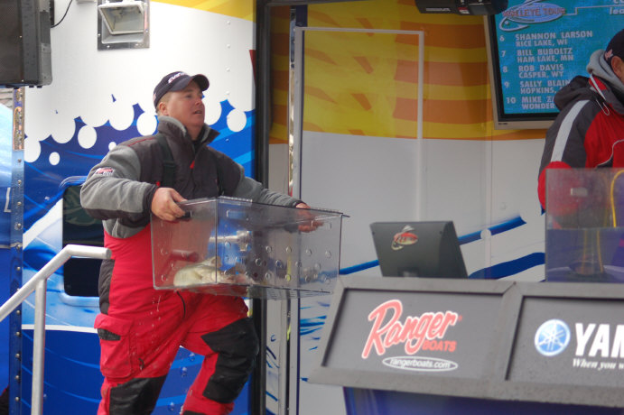 85C77658-254C-4F54-A849-B48BBDABEBF3